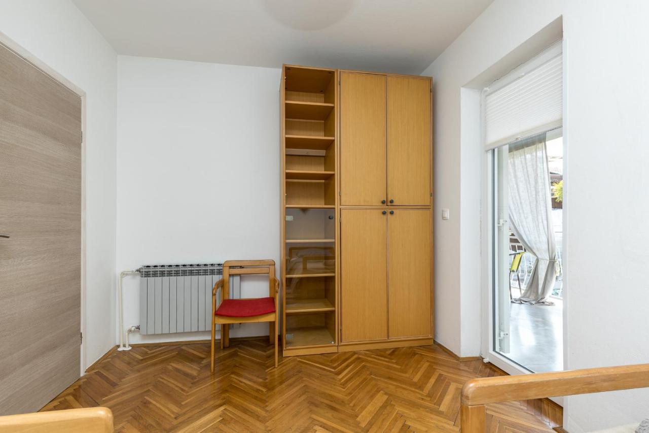 פורץ Apartments Hrestak מראה חיצוני תמונה